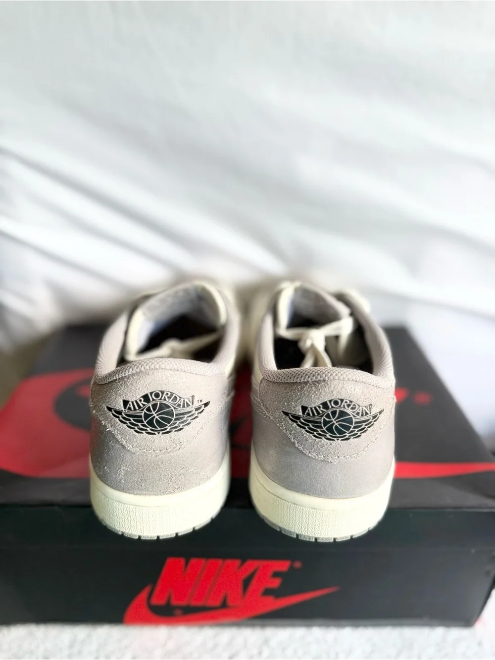AUTHENTIC Jordan 1 Retro Low OG Atmosphere Grey size 10 CZ0790-101 2023 PREOWNED